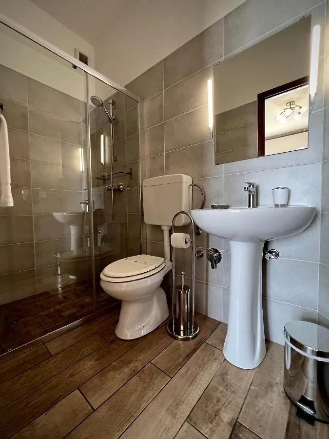 Hotel Pineta Laigueglia 0*,  Italy